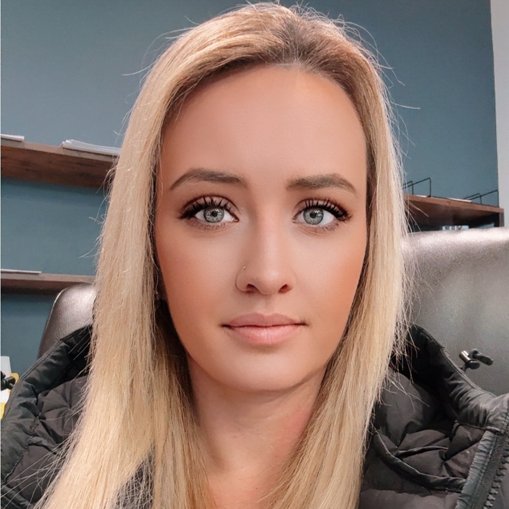 Meet your Posher, Jeaica